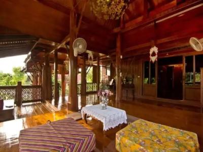 Bueng Bua Thong Resort - 23