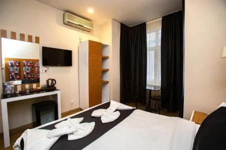 La Pazza Suites - 38