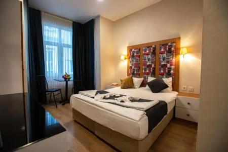 La Pazza Suites - 36