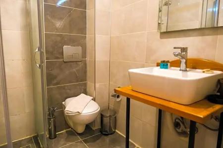 La Pazza Suites - 35