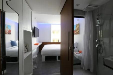 S Box Sukhumvit - SHA Extra Plus - 32