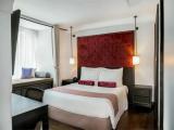 Presidential Pool Suite