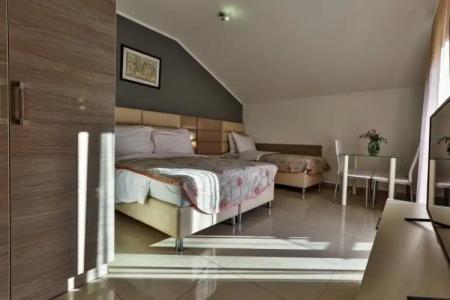 Villa Velzon Guesthouse - 2