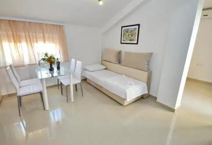Villa Velzon Guesthouse - 78