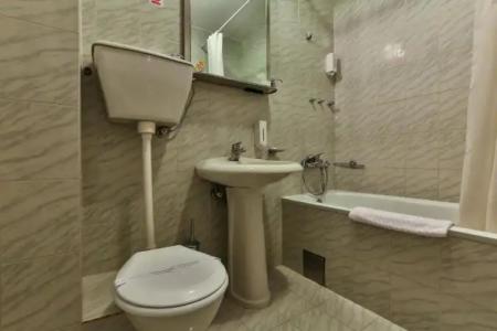 Villa Velzon Guesthouse - 19
