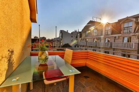 Villa Velzon Guesthouse - 12