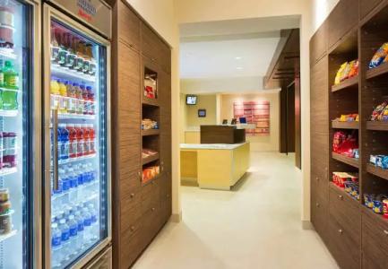 Fairfield Inn & Suites by Marriott Calgary Downtown - 10