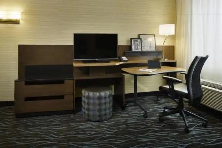 Fairfield Inn & Suites by Marriott Calgary Downtown - 23