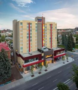 Fairfield Inn & Suites by Marriott Calgary Downtown - 17