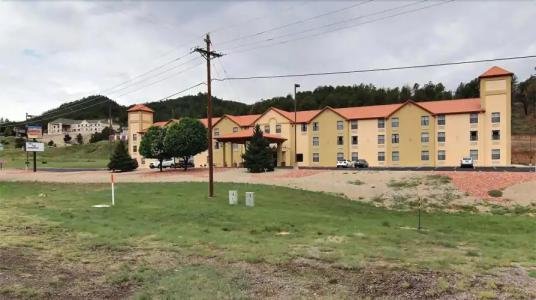 Ruidoso Mountain Inn - 20