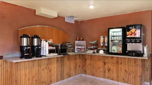 Ruidoso Mountain Inn - 13