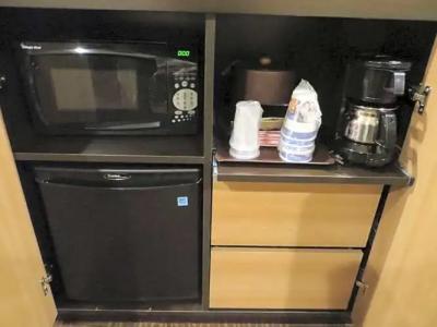 Best Western Plus Glendale - 40