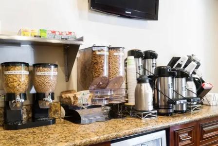 Best Western Plus Glendale - 21