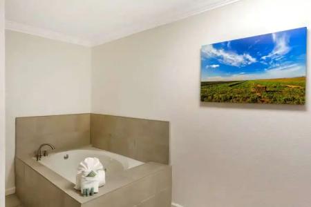 Best Western Heritage Inn - 40