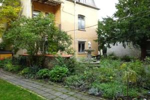 Hummel Hostel - Historische Stadtvilla mit Garten, Weimar