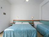 Standard Triple room with balcony