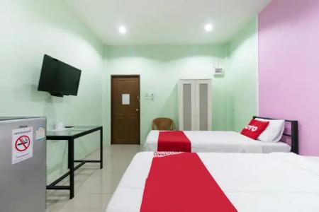 OYO 1163 Eden Hostel - 6