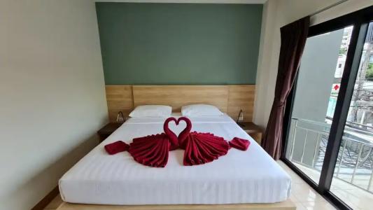 Room Actually - 65