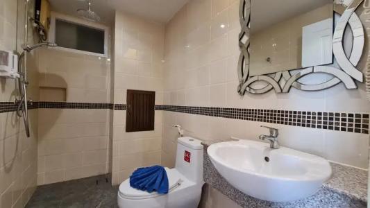 Room Actually - 46