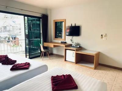 Room Actually - 59