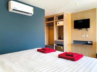 Room Actually - 76