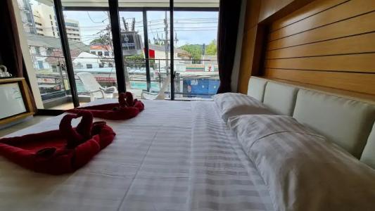 Room Actually - 97