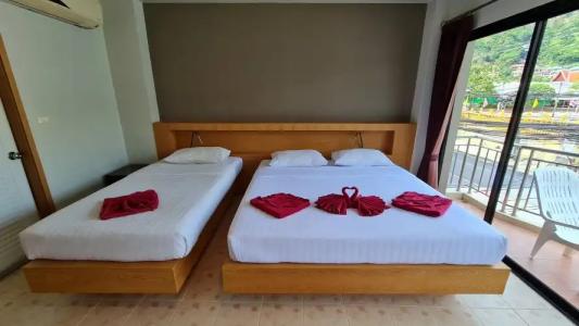 Room Actually - 53