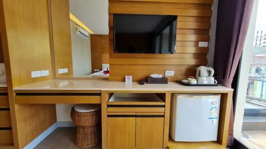 Room Actually - 44