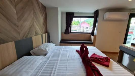 Room Actually - 88