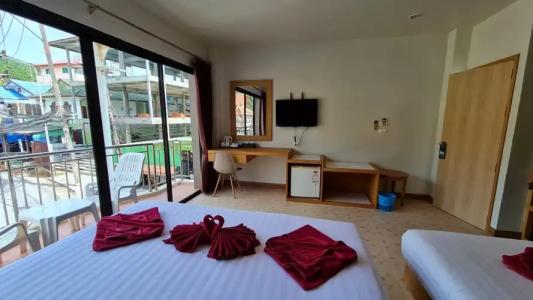 Room Actually - 33