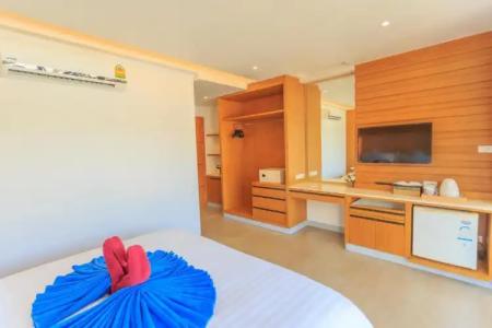 Room Actually - 109