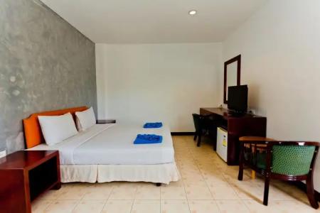 Room Actually - 71