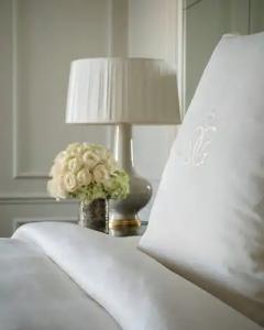 Four Seasons George V Paris - 28