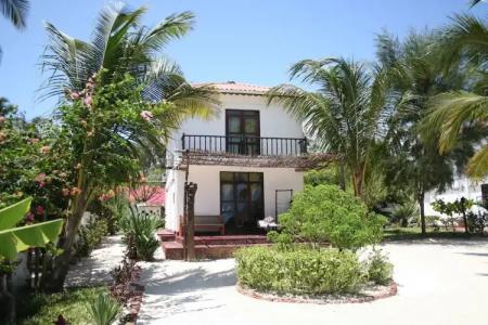 Moonshine Uroa Boutique - 149