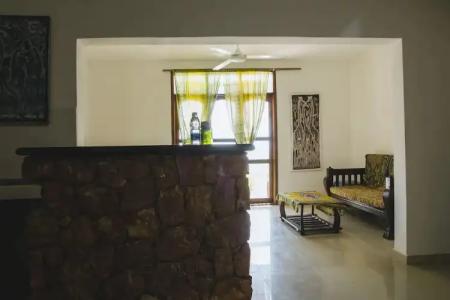 Moonshine Uroa Boutique - 165