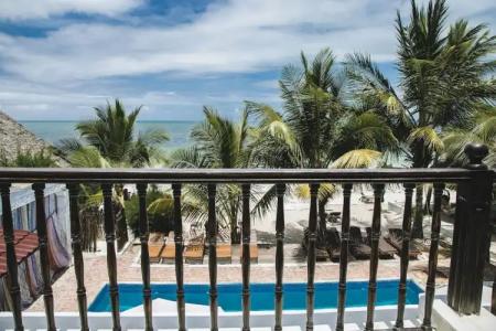 Moonshine Uroa Boutique - 121