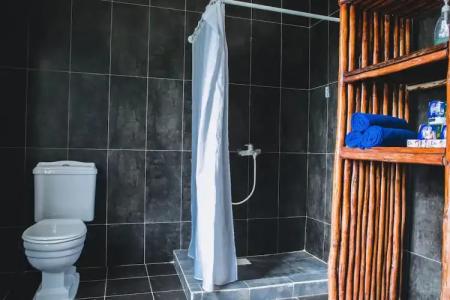 Moonshine Uroa Boutique - 173