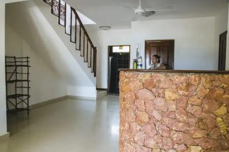 Moonshine Uroa Boutique - 162