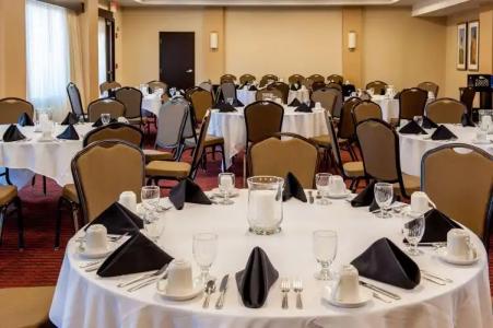 Hyatt Place Bowling Green - 31