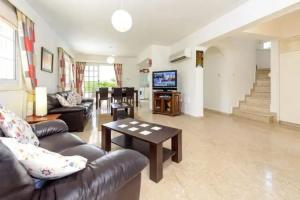 Merab Center Villas, Ayia Napa