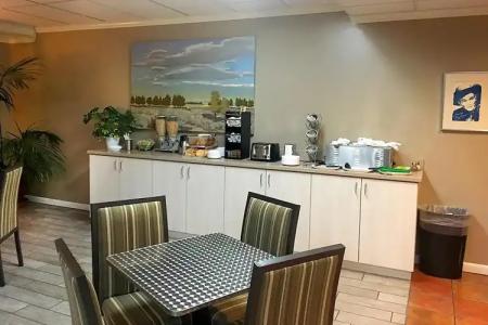 Hilltop Inn by Riversage - 15