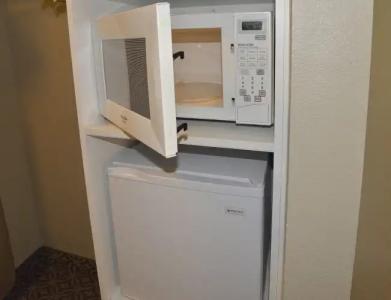 Hilltop Inn by Riversage - 17