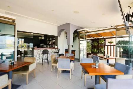 Mikes Kanarium City - 19