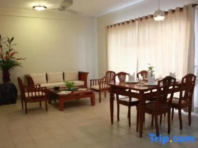 Lux Riverside & Apartment - 111