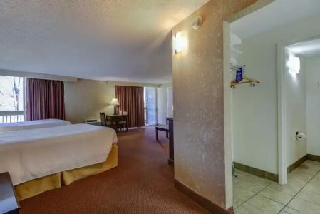 Best Western Branson Inn and Conference Center - 74