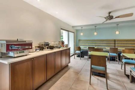 Best Western Plus Monterey Inn - 23