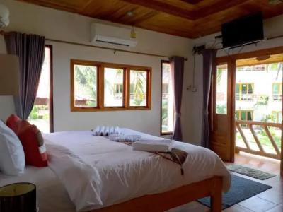 The Ford SunSet Beach Resort - 52