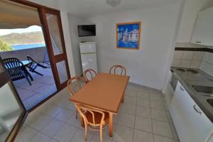 Paese di Lava, Grand Tourist base