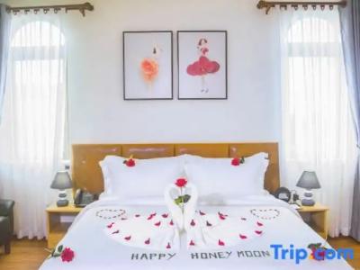 Sea Breeze Resort - 209