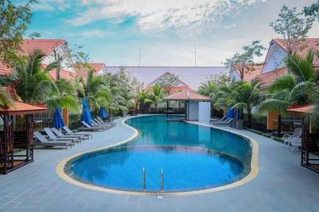 Sea Breeze Resort - 2